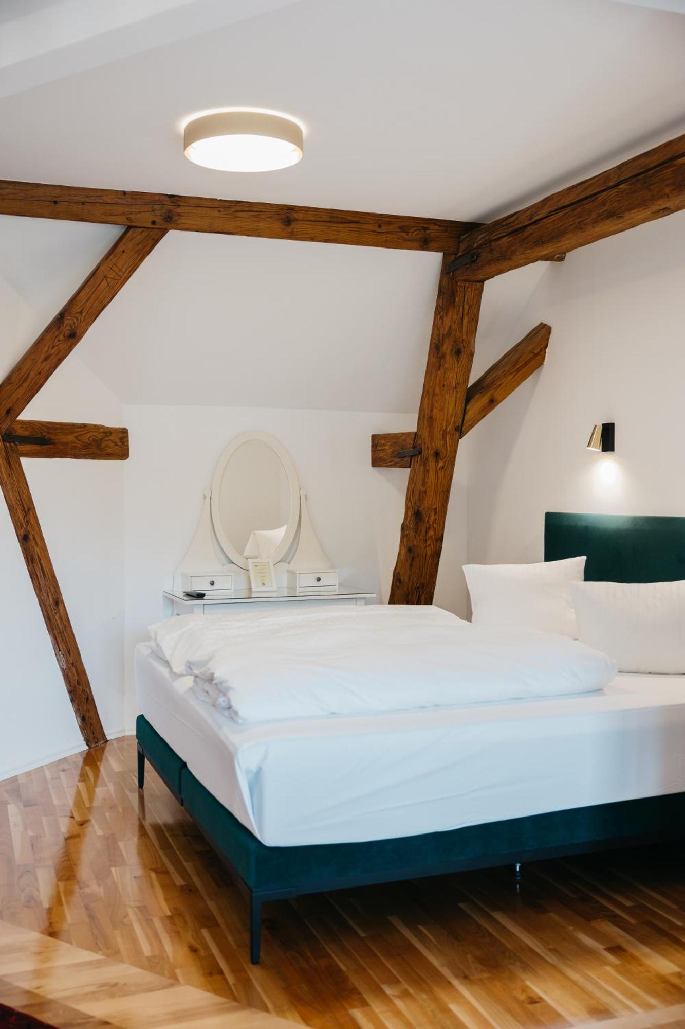 Georgi Schloss - Boutique Hotel Ehrenhausen Exterior photo